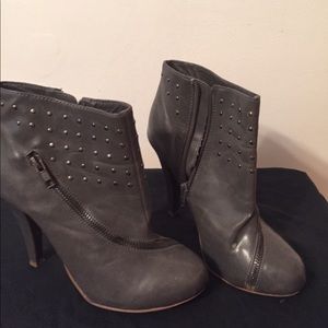 Liliana Booties